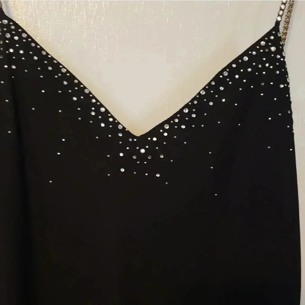 Formal dress - Picture 4 of 5